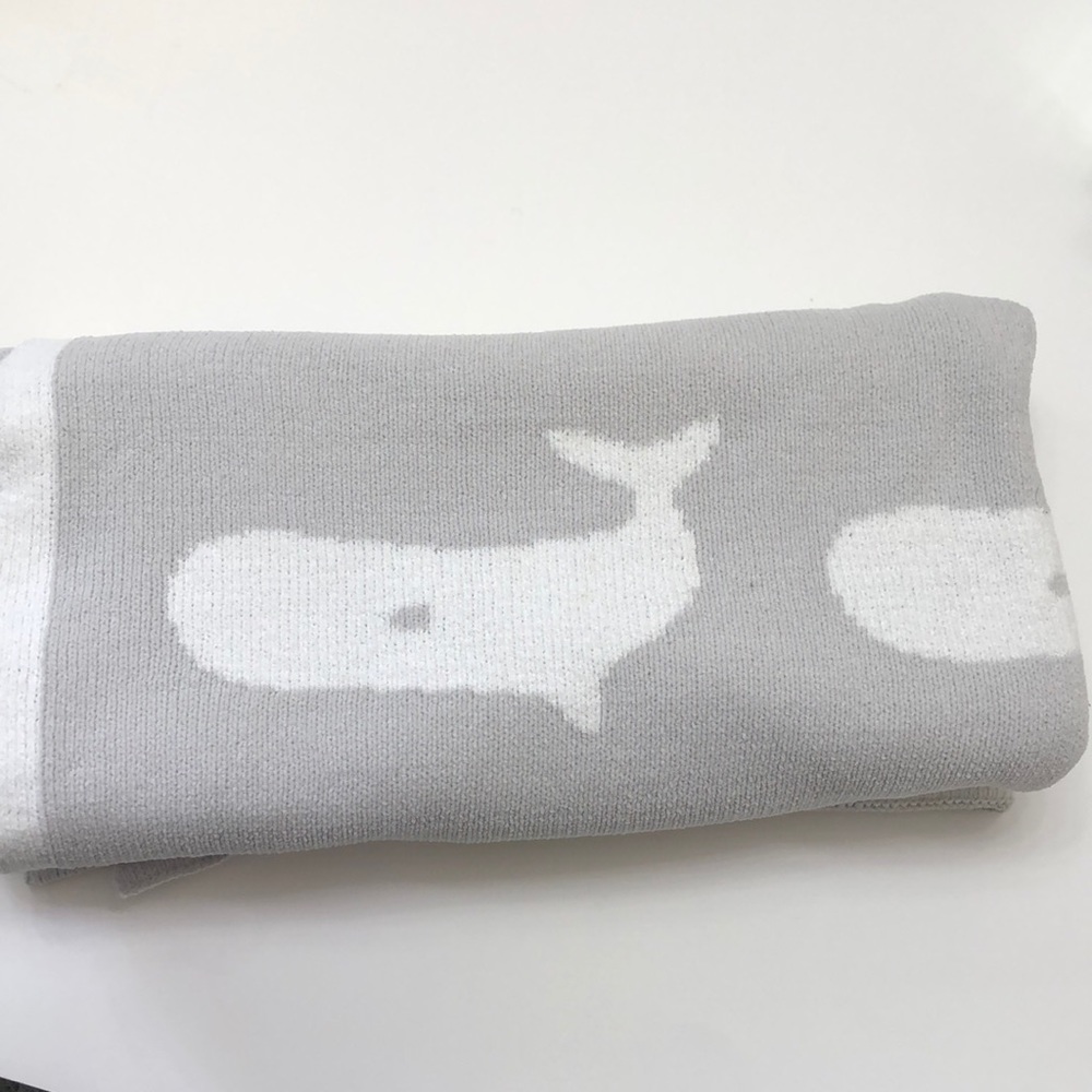 Nordstrom Baby Reversible Grey and White Whale Chenille Knit Blanket